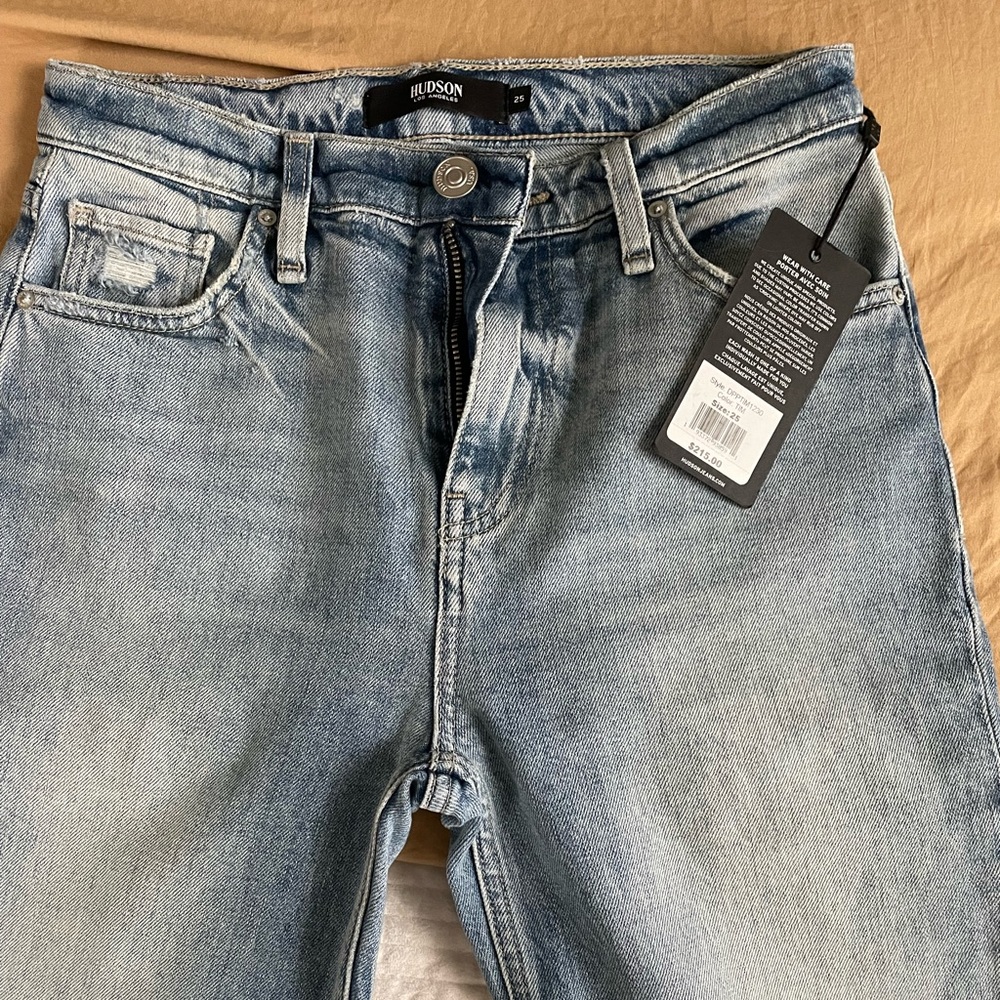 Hudson Remi High Rise Straight Ankle Jeans. Size 25